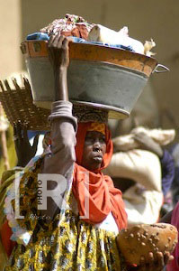 Woman at the Djenné market, Mali